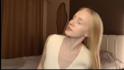 Snapshot of uriyani chatting on May 29, 2026, 6:06 pm ElizabethLizy online show from May 29, 2026, 6:06 pm
