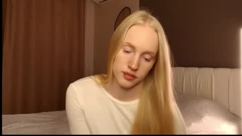 Snapshot of uriyani chatting on May 31, 2026, 5:31 pm ElizabethLizy online show from May 31, 2026, 5:31 pm