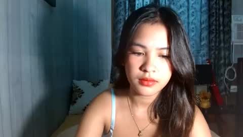 Mia online show from July 28, 2026, 12:18 am
