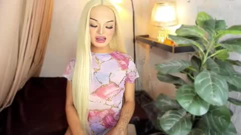 Snapshot of urladyprincessmassivecock chatting on September 30, 2025, 4:01 pm jhaii online show from September 30, 2025, 4:01 pm