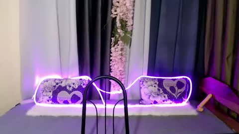 urlovely_jemma online show from April 13, 2026, 9:09 pm