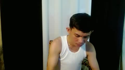 Snapshot of urlover_boy chatting on September 30, 2025, 5:12 am urlover_boy online show from September 30, 2025, 5:12 am