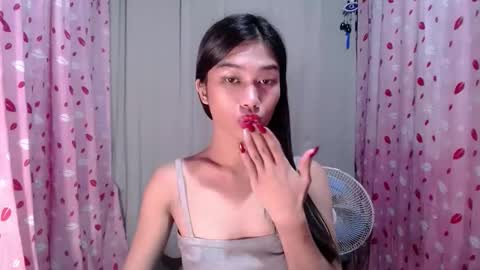 urloverjasmine_xx online show from March 29, 2026, 7:14 pm