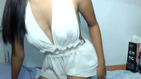 It me SHELLA  online show from July 7, 2026, 2:54 pm