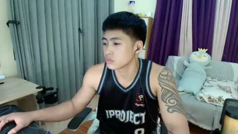 Snapshot of urnatty_guy chatting on July 11, 2026, 4:32 pm ander online show from July 11, 2026, 4:32 pm