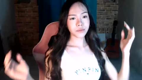 urnaught_acee online show from July 27, 2026, 6:20 am