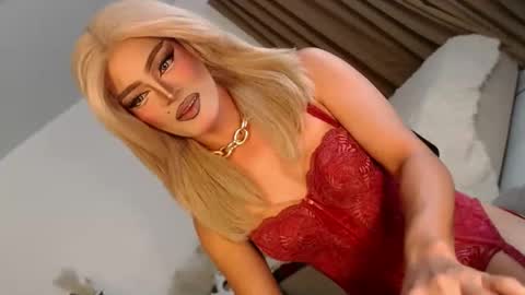 Snapshot of urnauthy_ciliaxxx chatting on April 30, 2026, 6:25 pm cecilia online show from April 30, 2026, 6:25 pm