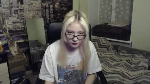 Snapshot of uroxygen chatting on March 14, 2026, 8:14 pm Mary online show from March 14, 2026, 8:14 pm