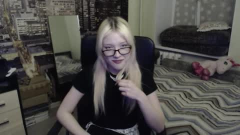 Mary online show from March 15, 2026, 7:31 pm