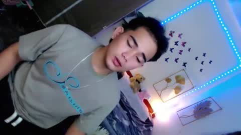 urpinoy_cummer online show from February 21, 2026, 11:55 am