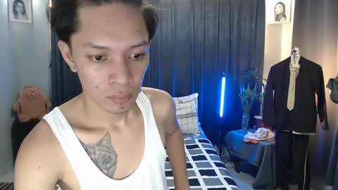 Snapshot of urpinoyasianx chatting on February 27, 2025, 10:59 am Mel online show from February 27, 2025, 10:59 am