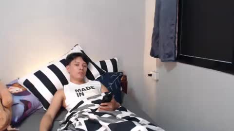 Snapshot of urpinoyasianx chatting on November 12, 2025, 5:08 am Mel online show from November 12, 2025, 5:08 am