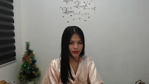 Snapshot of urpreciouspinayxxx chatting on December 5, 2024, 11:49 am hi im kim online show from December 5, 2024, 11:49 am
