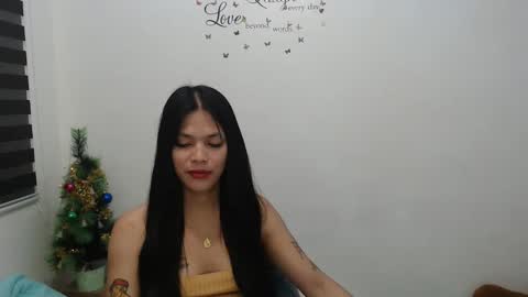 Snapshot of urpreciouspinayxxx chatting on December 9, 2024, 12:51 pm hi im kim online show from December 9, 2024, 12:51 pm