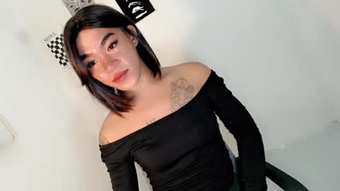 urseductive_mistress online show from July 26, 2026, 3:36 am