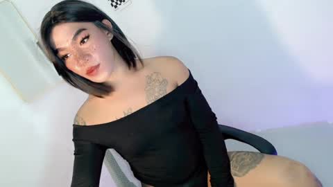 urseductive_mistress online show from July 28, 2026, 3:21 pm