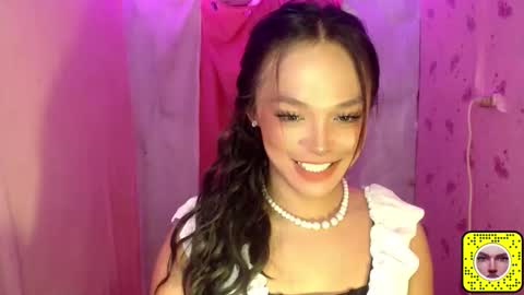 Snapshot of ursexy_debra chatting on May 12, 2026, 8:50 pm TYRA online show from May 12, 2026, 8:50 pm