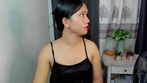 Snapshot of ursweet_athisa18 chatting on September 29, 2025, 5:01 am Athisa online show from September 29, 2025, 5:01 am