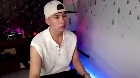 ursweet_jade online show from October 14, 2025, 10:05 am