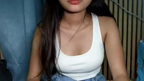 Snapshot of ursweetereca18 chatting on May 5, 2026, 12:24 pm ERECA online show from May 5, 2026, 12:24 pm