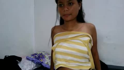 Snapshot of ursweetereca18 chatting on May 13, 2026, 8:06 pm ERECA online show from May 13, 2026, 8:06 pm