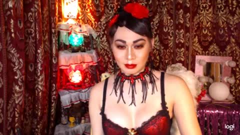 Snapshot of urtimelessbeauty chatting on June 27, 2026, 8:03 pm Merca online show from June 27, 2026, 8:03 pm
