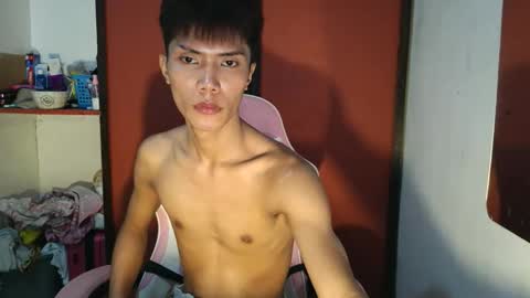 Snapshot of urtwink_jm chatting on April 24, 2026, 12:24 am mark online show from April 24, 2026, 12:24 am