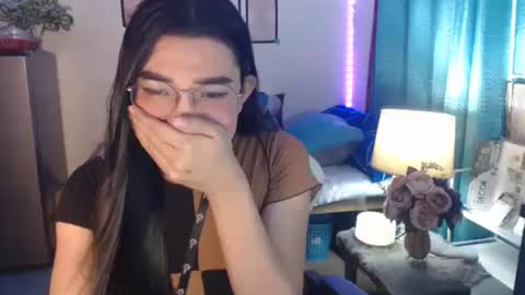 Ashley Kate Mateo Gray online show from December 10, 2024, 10:17 am