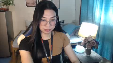 Ashley Kate Mateo Gray online show from February 24, 2025, 2:58 pm