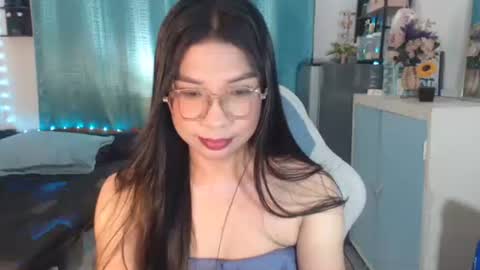 Ashley Kate Mateo Gray online show from March 26, 2026, 9:26 am