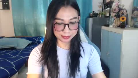 Ashley Kate Mateo Gray online show from June 25, 2026, 9:25 am
