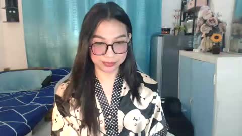Ashley Kate Mateo Gray online show from June 26, 2026, 9:14 am