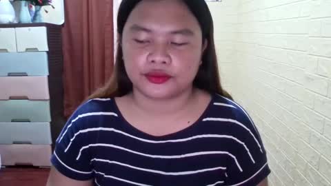 Bella Miles Olivia online show from February 3, 2025, 9:52 am