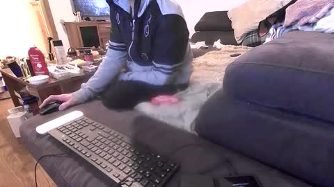 Snapshot of use4pleasure chatting on February 14, 2026, 10:39 pm BamBam online show from February 14, 2026, 10:39 pm