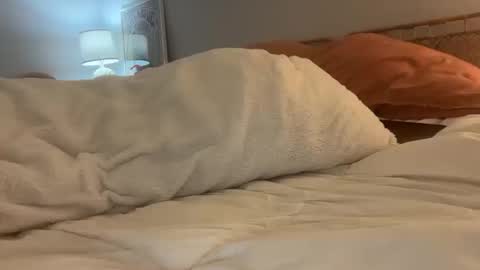 Snapshot of usedingoodcondition chatting on October 10, 2025, 2:21 am Lily online show from October 10, 2025, 2:21 am