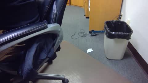 Snapshot of useemie chatting on December 23, 2024, 6:58 pm useemie online show from December 23, 2024, 6:58 pm