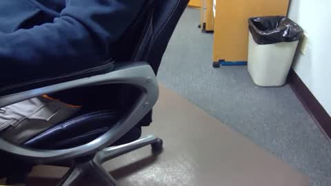 Snapshot of useemie chatting on January 14, 2025, 11:37 pm useemie online show from January 14, 2025, 11:37 pm