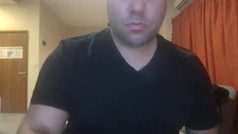 Snapshot of usguy886 chatting on February 6, 2026, 12:19 pm usguy online show from February 6, 2026, 12:19 pm