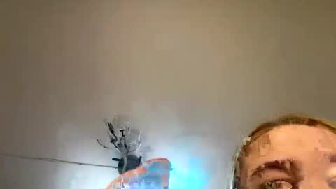 Leila online show from October 23, 2025, 4:39 pm