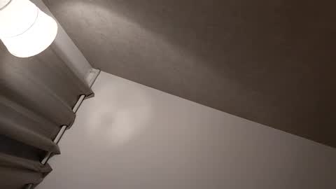 uwvvlvip online show from October 26, 2025, 4:24 pm