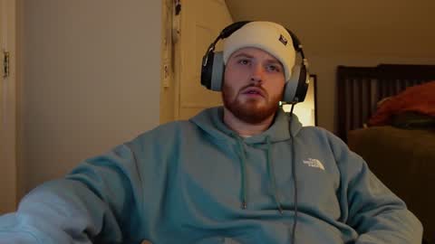 v_for_veng online show from February 5, 2025, 8:11 am