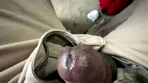 Vafree online show from November 12, 2025, 3:23 pm