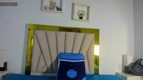 vahioleth  online show from November 19, 2025, 3:06 am