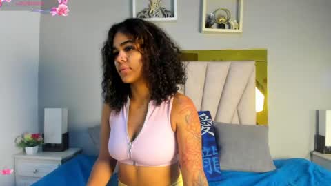 Snapshot of vahiolet_fuentes chatting on June 25, 2026, 3:06 am vahioleth online show from June 25, 2026, 3:06 am
