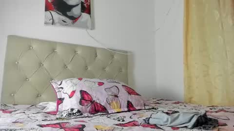 Vahiolet smith online show from September 13, 2025, 3:17 am