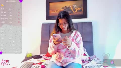 Vahiolet smith online show from February 19, 2026, 3:13 am