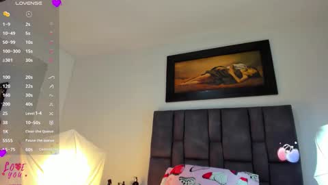 Vahiolet smith online show from March 31, 2026, 3:19 am