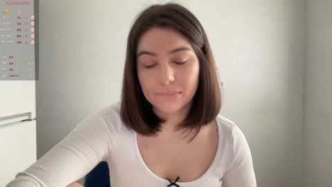 Snapshot of vaiee chatting on March 4, 2026, 7:25 am Valery online show from March 4, 2026, 7:25 am