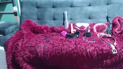 vaiolet online show from October 9, 2025, 7:17 am