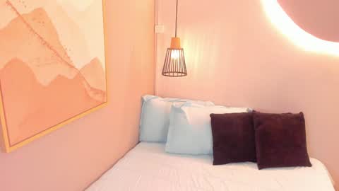 Snapshot of vaiolethsan chatting on December 3, 2024, 4:14 am Vaioleth online show from December 3, 2024, 4:14 am